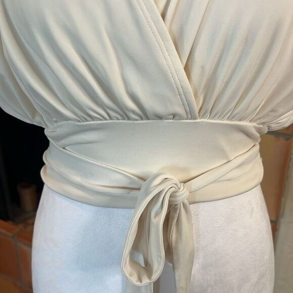 Express Cream SMOOTH MATTE JERSEY DRAPED FRONT TOP, size XS - Picture 3 of 9